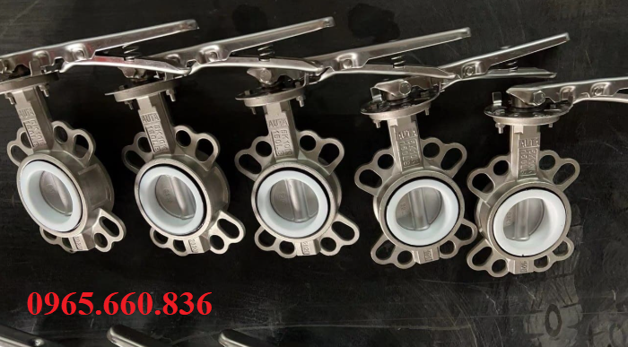 Hình ảnh thực tế van bướm inox gioăng ptfe d71f4-10p
