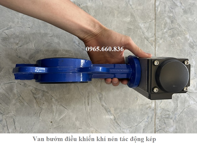 van_buom_dieu_khien_khi_nen_tac_dong_kep_la_gi