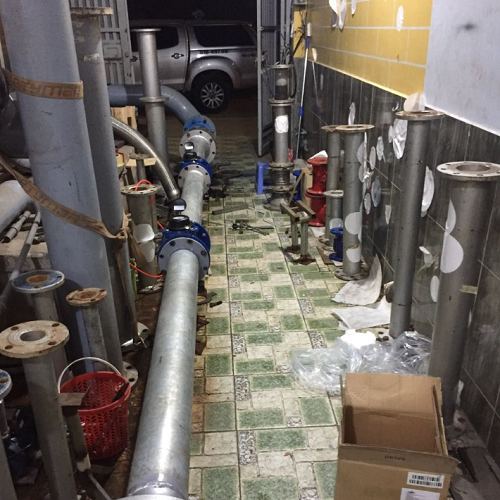 Sai lầm trong lắp đặt dẫn đến đồng hồ nước quay ngược